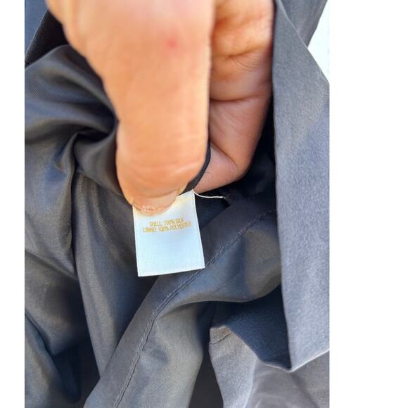 Kate Spade 100% Silk Blouse, Sleeveless, Black, Pleated Detailing, Size M‎ - Picture 6 of 7